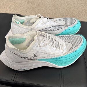 Nike Vaporfly 2 Racing Shoes White Teal Women’s Size 10 - High Miles